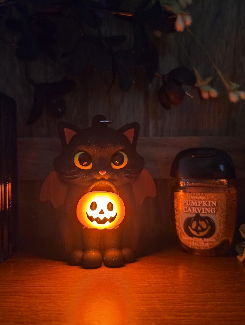 B&BW Light Up Black Bat Cat w/ Jack O Lantern Pocketbac Holder & Bag Charm